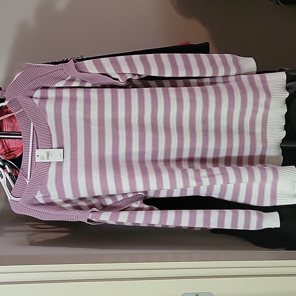 Lane Bryant size 18/20 pink and white horizontal striped sweater - Picture 6 of 6
